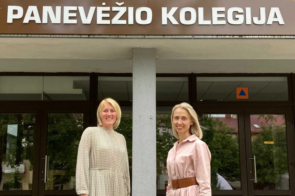 Prasmingos Panevėžio kolegijos studenčių idėjos keliauja į mokyklas