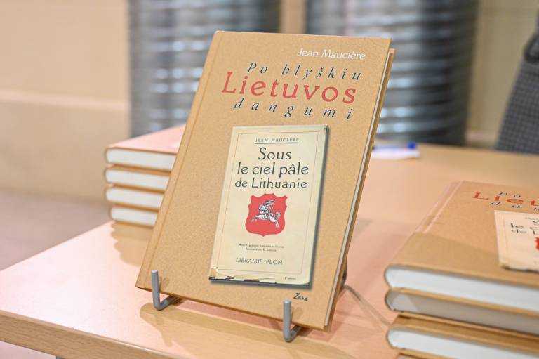 Žanas Mokleras: mylėti Lietuvą ir skarelėse, ir Palangos mauduolėse