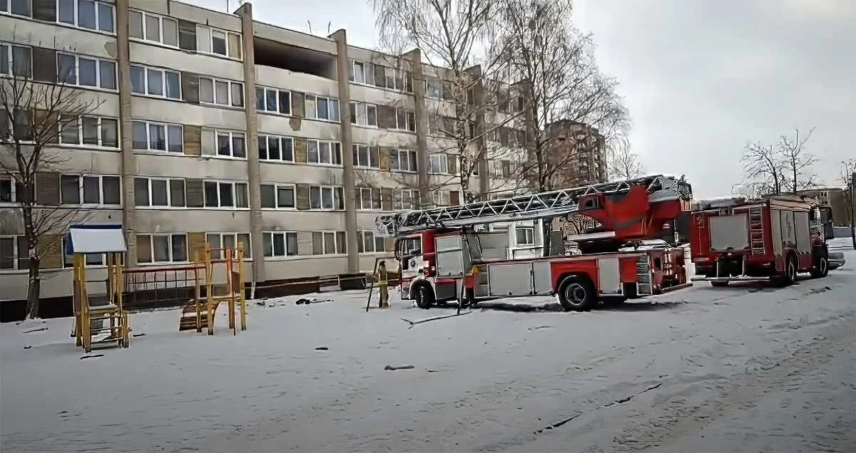 Dėl Nemuno g. 14 bendrabutyje įvykusio sprogimo skelbiama ekstremalioji situacija