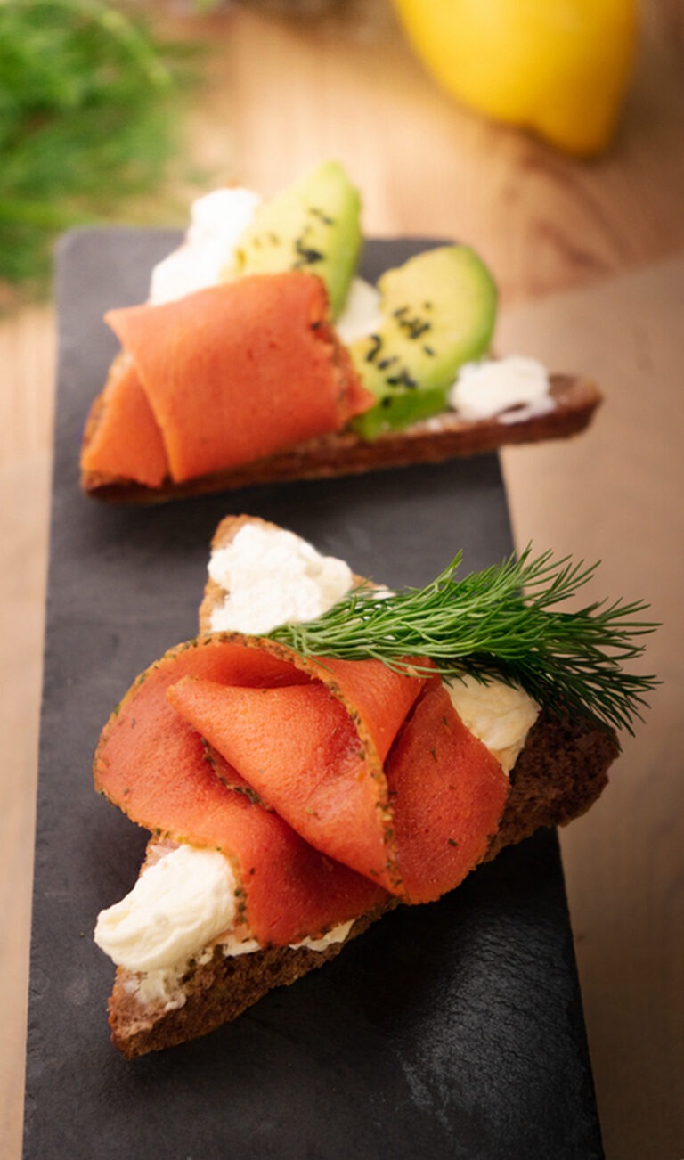 Šito dar nematėte: „Rimi“ pristatė 3D spausdintuvu atspausdintą augalinės kilmės lašišą