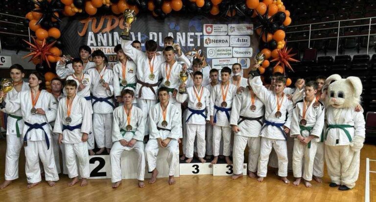 Tarptautiniame dziudo turnyre iškovoti 3 medaliai