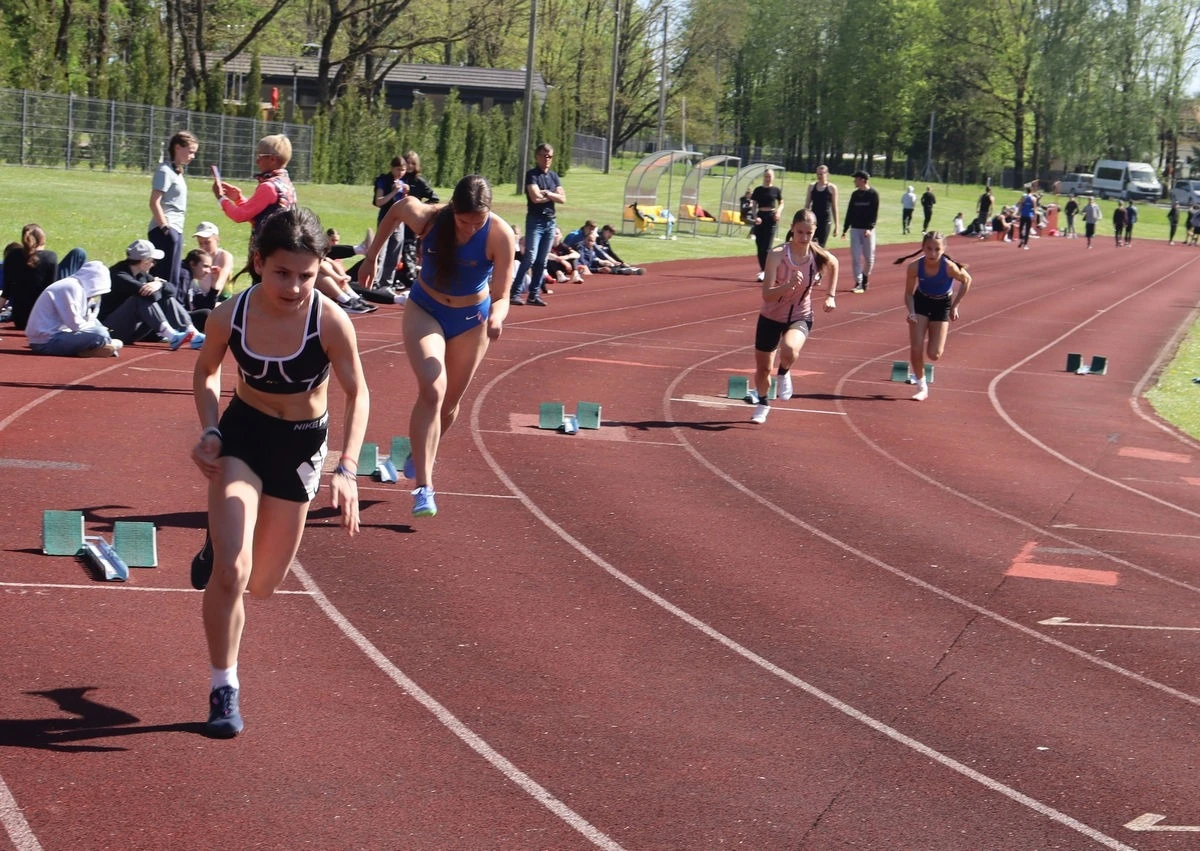 Panevėžio sporto centro lengvaatlečiai papildė medalių kraitį