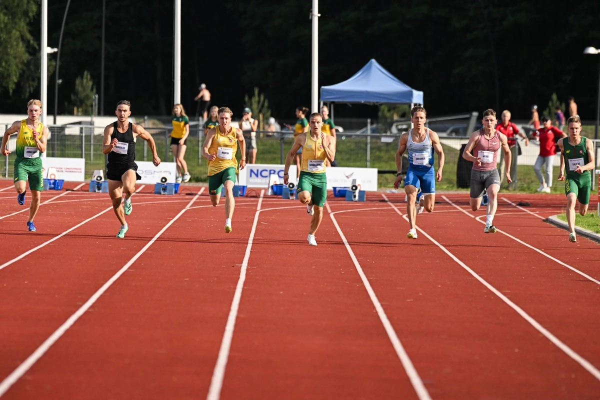Panevėžio sporto centro lengvaatlečiai pasidabino sidabru ir bronza
