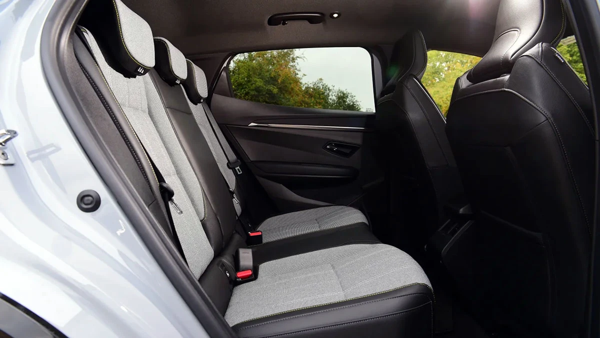 galas Šventinė savaitė su „Renault Megane E-Tech Full Electric”
