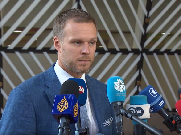 G Landsbergis neformalioje URT