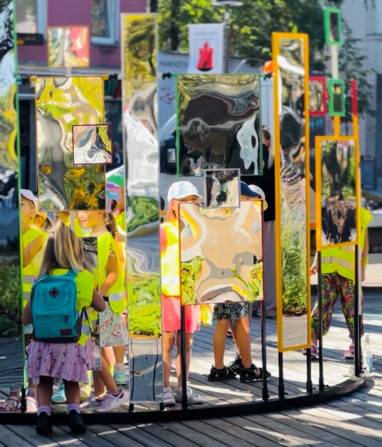 Mazūro instaliacija