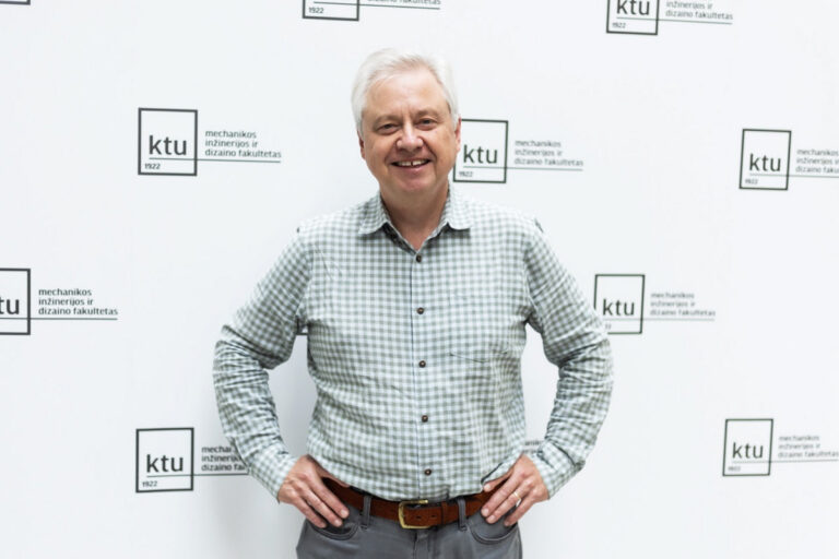 24 09 04 Jonas Žmuidzinas 13 Large