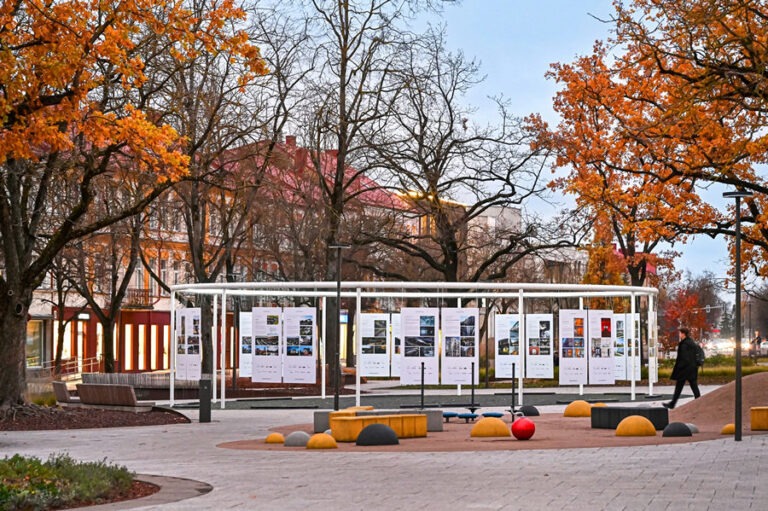 panevėžio laisvės aikštėje pristatoma geriausių šalies architektūros darbų paroda