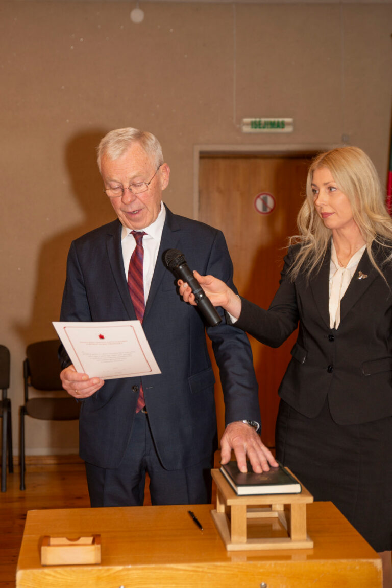 panevėžio miesto savivaldybės taryboje prisiekė naujas narys – kazimieras armonavičius