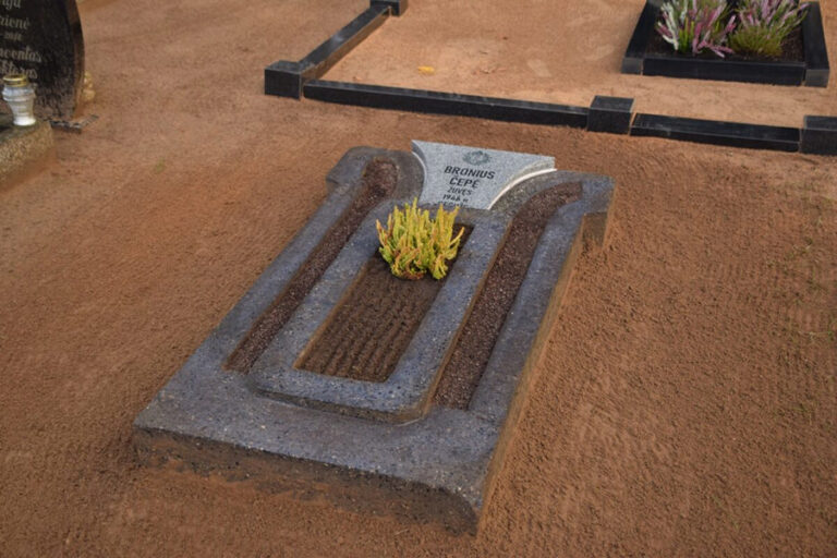 sutvarkyta partizano kapavietė