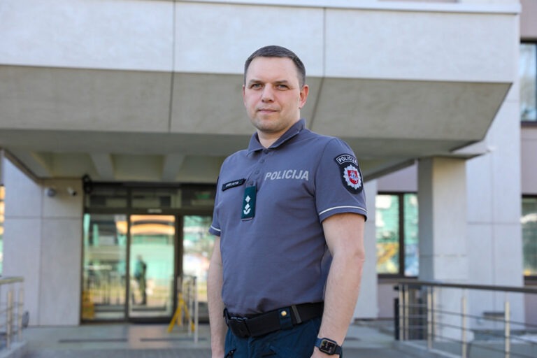 neapykantos kurstymo, sukčiavimų, patyčių užkardymas ir prevencija: kaip veikia policijos virtualus patrulis