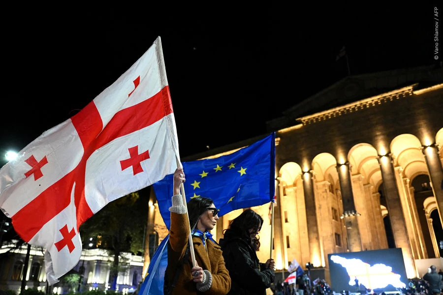 Sakartvelo prezidentė ragina grąžinti pavogtus balsus ir Europos ateitį