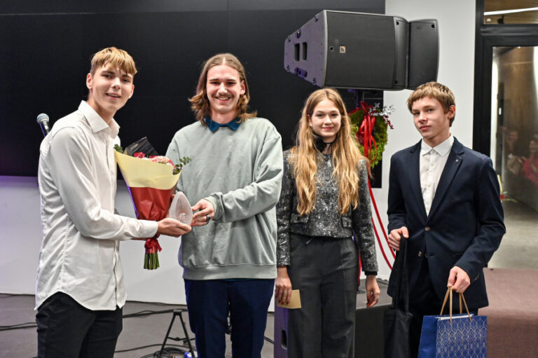 apdovanotas ir įvertintas panevėžio jaunimas