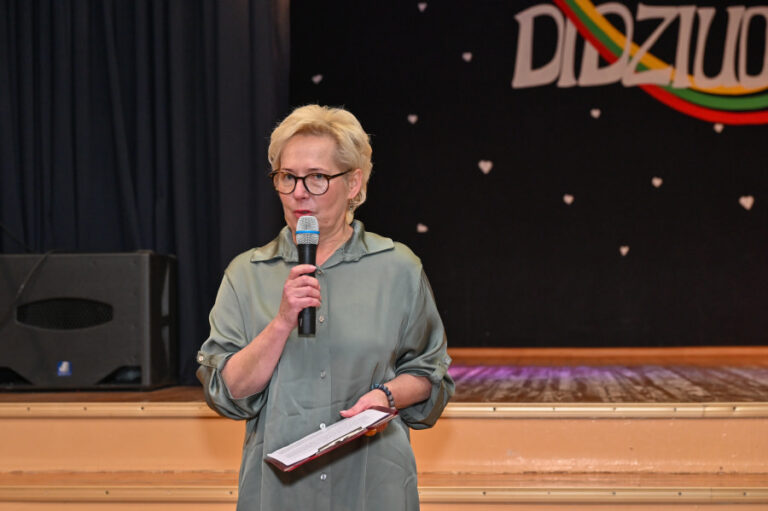 „vyturio“ progimnazijos direktorei įteiktas garbės ženklas