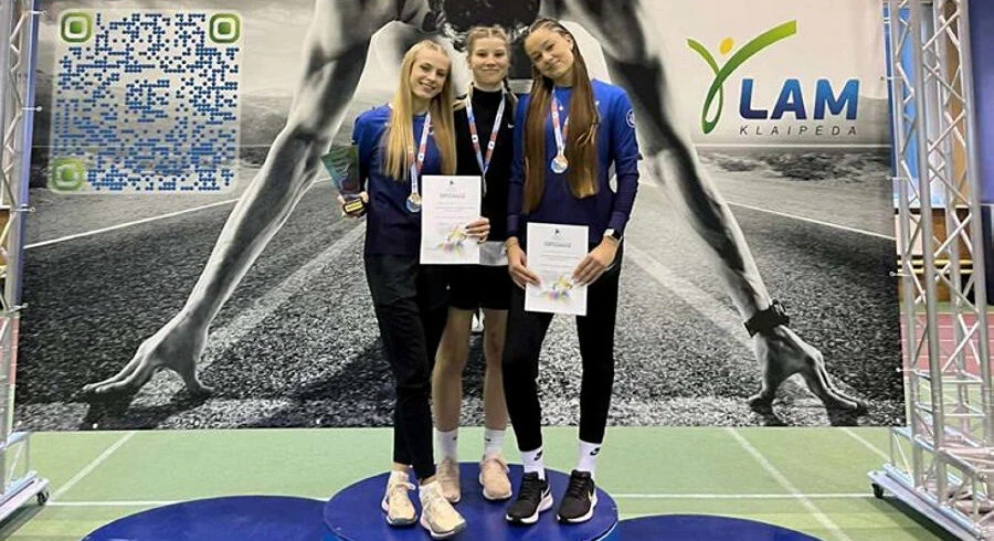 lengvaatlečiai žiemos sezono varžybas pradėjo pergalėmis