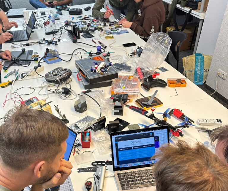 Dronistų rengimas Šaulių sąjungoje: atidaromos simuliatorių klasės visoje Lietuvoje