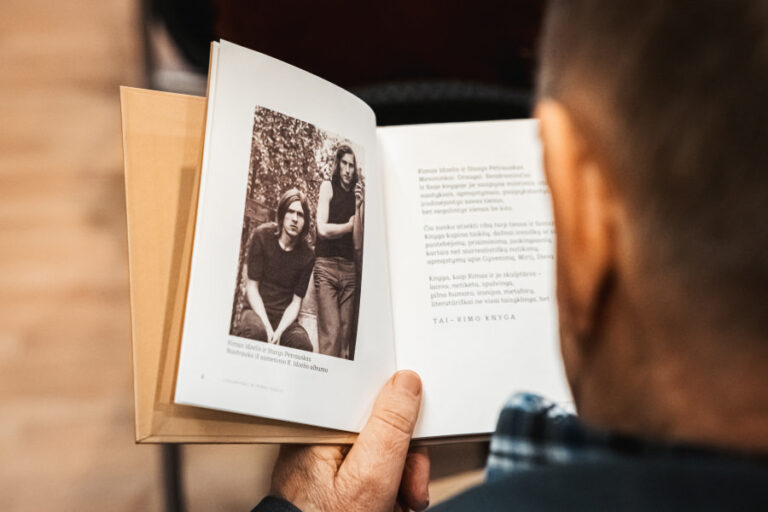 Rimantas Idzelis: mano burė – tapyba, vėjas burei – Dievas