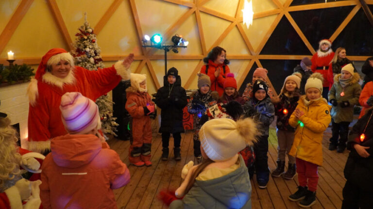 VšĮ „Aukštaitijos siaurasis geležinkelis“ siunčia dovanėles Ukrainos vaikams