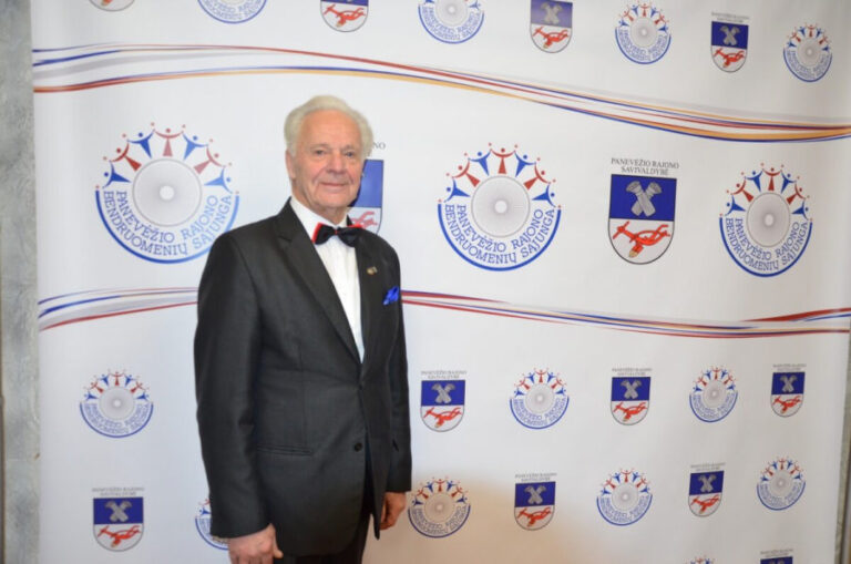 Panevėžio rajono Garbės piliečio vardas – kaimo bendruomenių lyderiui Kazimierui Binkiui