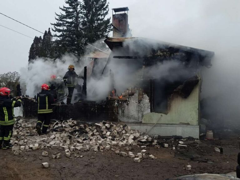 Autonominis dūmų detektorius laiku įspėjo apie kilusį gaisrą