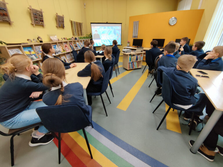 Saugesnio interneto savaitė bibliotekose: žinių ir atradimų kupinos dienos