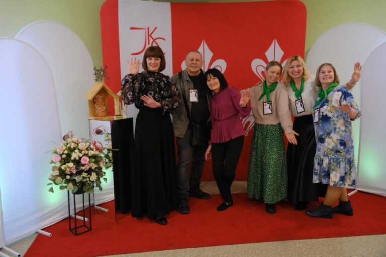 Pagerbti Dainų šventėje dalyvavę rajono mėgėjų teatrai