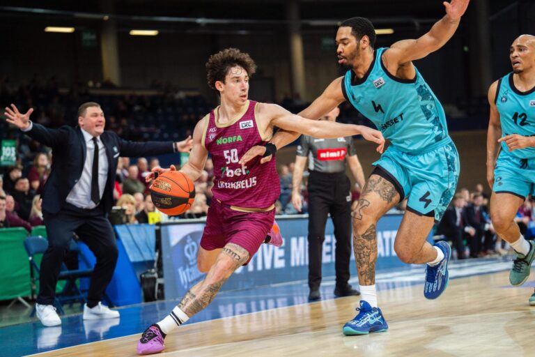 Namie patiesti svečiai iš sostinės