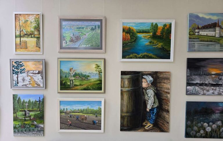 Panevėžio krašto tautodailės parodoje – žanrų įvairovė