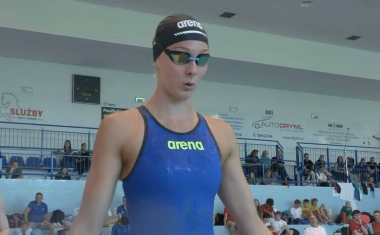 Raimundo Sargūno sporto gimnazijos plaukikė Rugilė Abračinskaitė įvykdė Europos jaunimo čempionato normatyvus