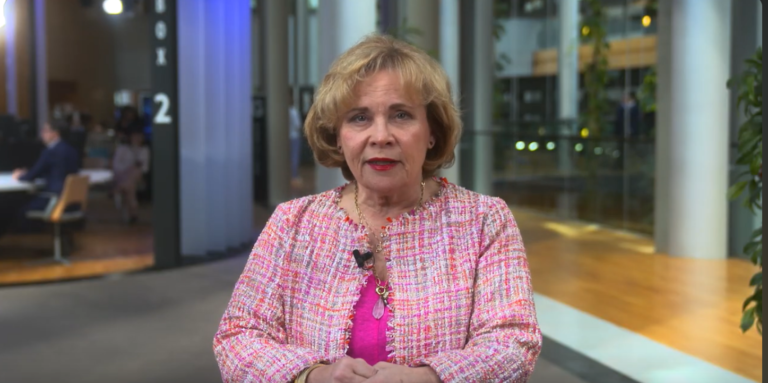 R. Juknevičienė: „Šiandien labiau nei rusiškai kalbantys Kremliaus kanalai, grėsmę kelia lietuviškai Kremliaus žinutes skleidžiantys youtubai ar kitokios melo platformos“