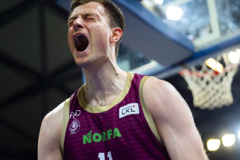 "7bet-Lietabelis" namuose 83:77 įveikė Utenos „Uniclub Bet – Juventus“. Serijos rezultatas 1:0