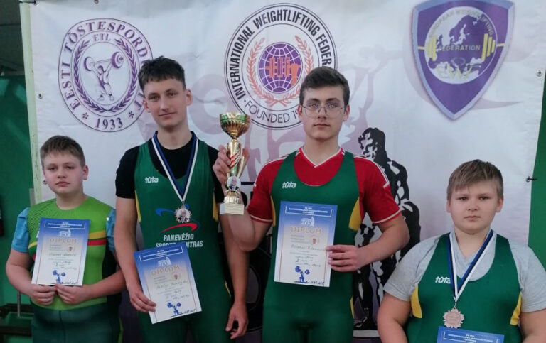 Tarptautinėse varžybose Panevėžio sporto centro sunkiaatlečiai iškovojo bronzą