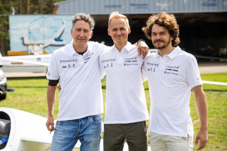 Sklandytuvais be motoro: pilotai leisis į skrydžius aplink Lietuvą ir iki Olimpo kalno Graikijoje