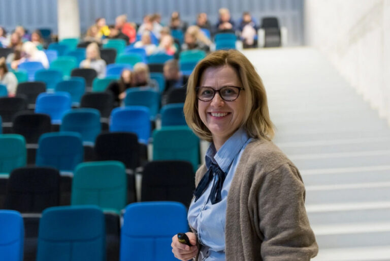 KTU tyrėjai kurs dirbtinio intelekto įrankius, padėsiančius plėtoti įtraukųjį ugdymą