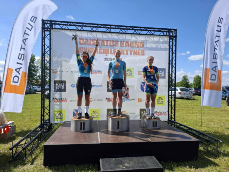 Raimundo Sargūno sporto gimnazijos dviratininkai iškovojo medalius