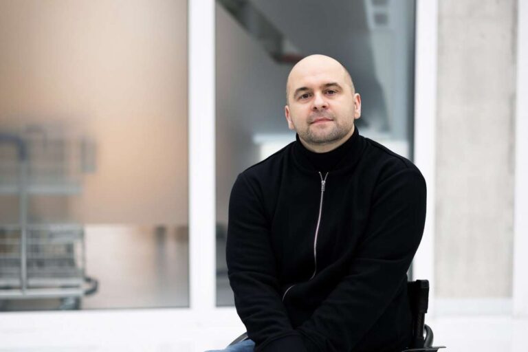 KTU profesorius: „ChatGPT“ gali žinoti daugiau nei turėtų – ir kaltas būsi tu