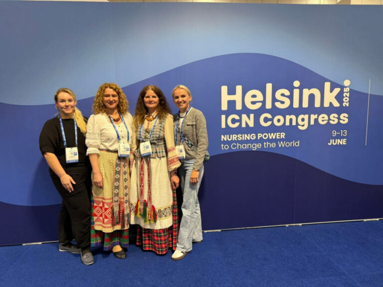 Ligoninės slaugytojos dalijasi žiniomis tarptautinėje arenoje