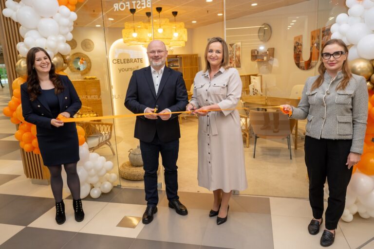 Join UP! Baltic plečia savo veiklą Lietuvoje – atidaro kelionių parduotuvę Panevėžyje