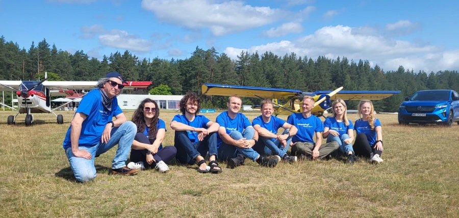 „Laikas Kilt“ pažintinis skrydis aplink Lietuvą: 15 aerodromų, dešimtys pokalbių ir viena žinia – aviacija atvira visiems