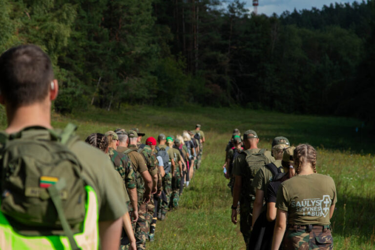 Šauliams 106-eri: kviečia į žygį ir vakaronę prie laužo