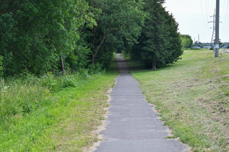 Pradedami pėsčiųjų ir dviračių tako link Berčiūnų II-ojo etapo modernizavimo darbai – bus draudžiamas eismas