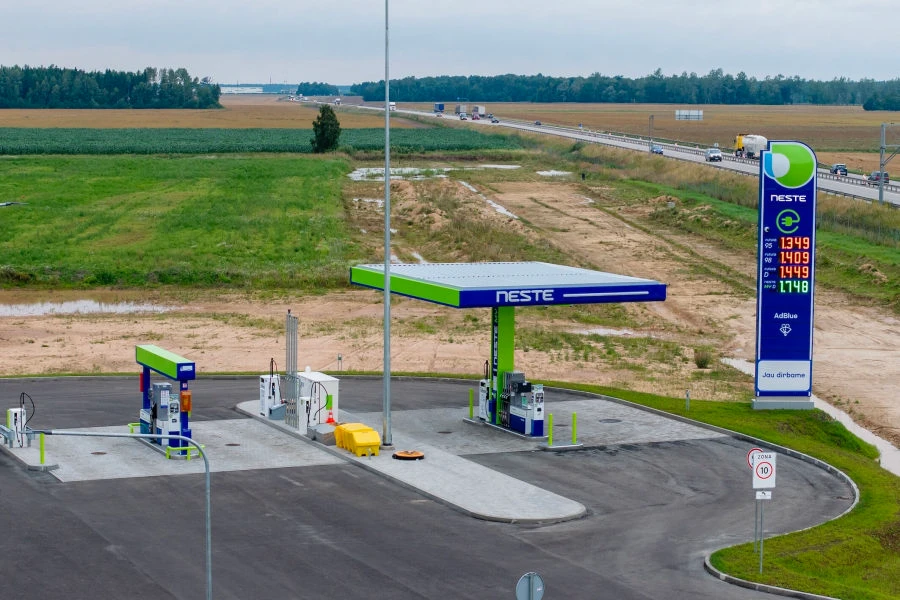 Prie Panevėžio, „Via Baltica“ kelyje, atidaroma nauja „Neste“ automatinė degalinė