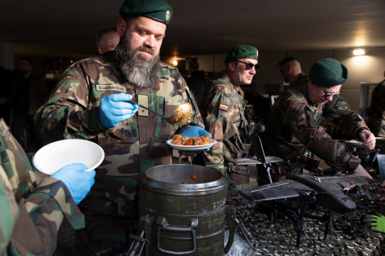 Šaulių sąjungoje galima rinktis veiklas net 20-yje specializacijų: nuo dronų valdymo iki košės virimo