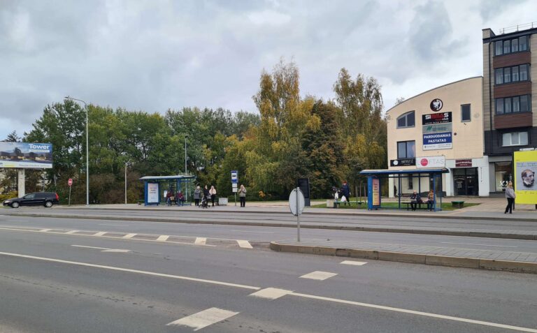 Viešojo transporto stotelėje Ukmergės g. bus atnaujinami keleivių laukimo paviljonai