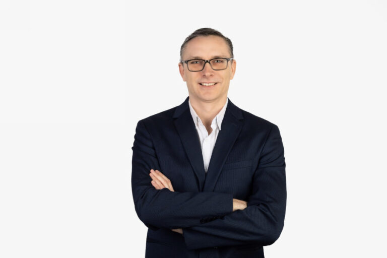 Investicijų robotai ir biudžeto planavimas su DI: kaip jais pasinaudoti, jog netektų gailėtis?