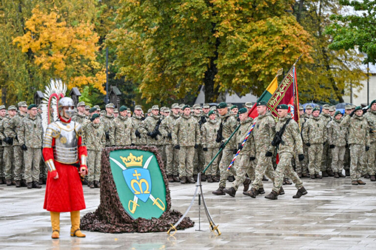 Prisiekė Karaliaus Mindaugo husarų bataliono kariai