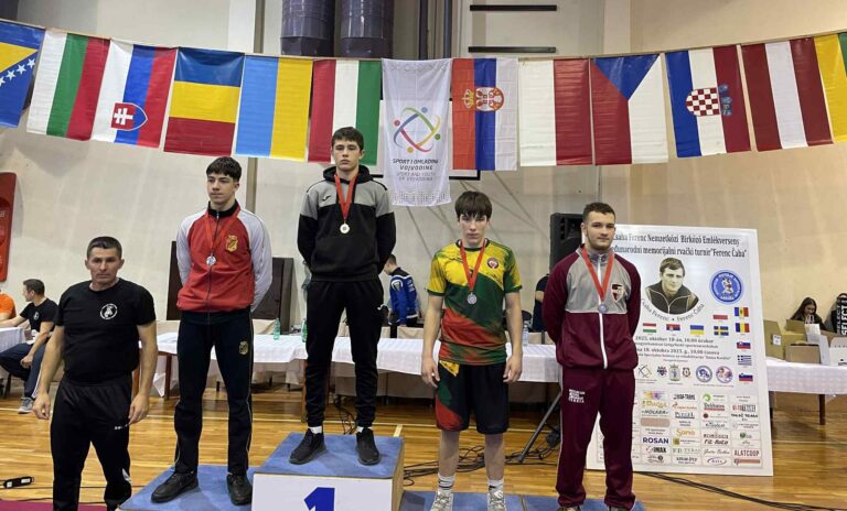 Raimundo Sargūno sporto gimnazijos imtynininkas tarptautiniame turnyre Serbijoje iškovojo medalį