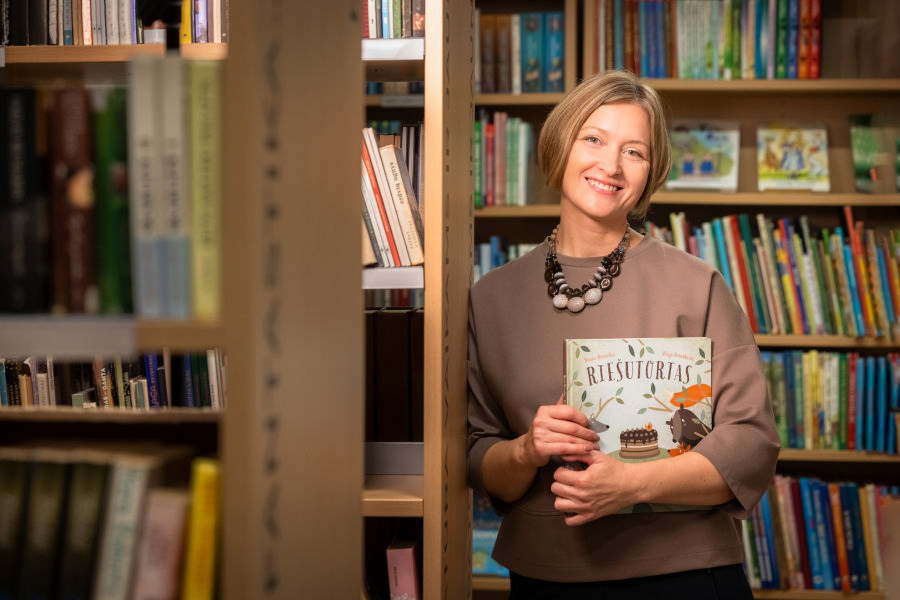 MES. Bibliotekininkė Malvina: be šypsenos viskas būtų per rimta