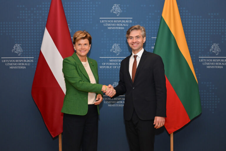 Su Latvijos užsienio reikalų ministre susitikęs K. Budrys: stovime pirmojoje ES ir NATO gynybos linijoje