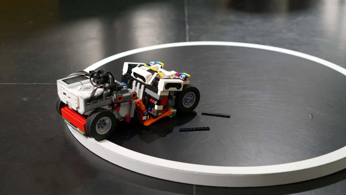Panevėžyje vyks robotų kovos - tarptautinės robotikos varžybos "Robotų fiesta 2025"!